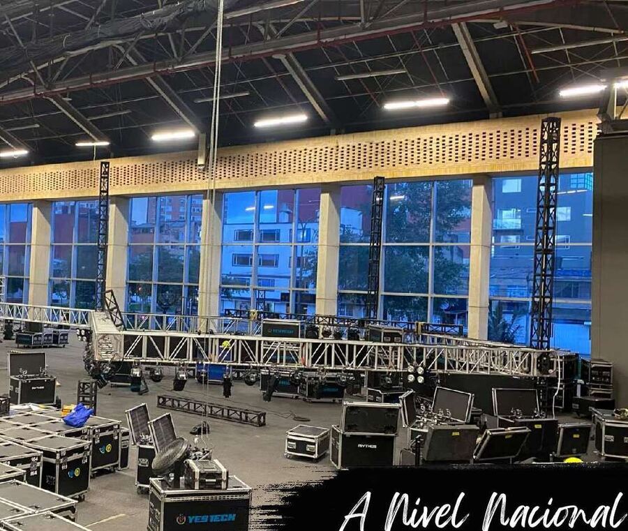 Montaje de truss para evento presencial a nivel nacional